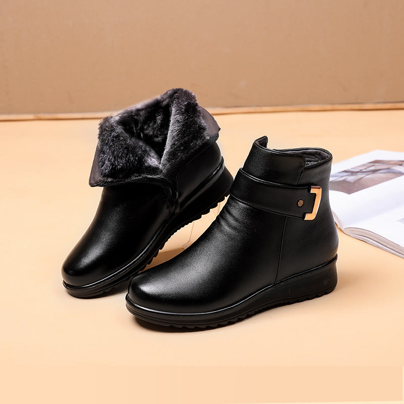 Comfortable anti-slip boots