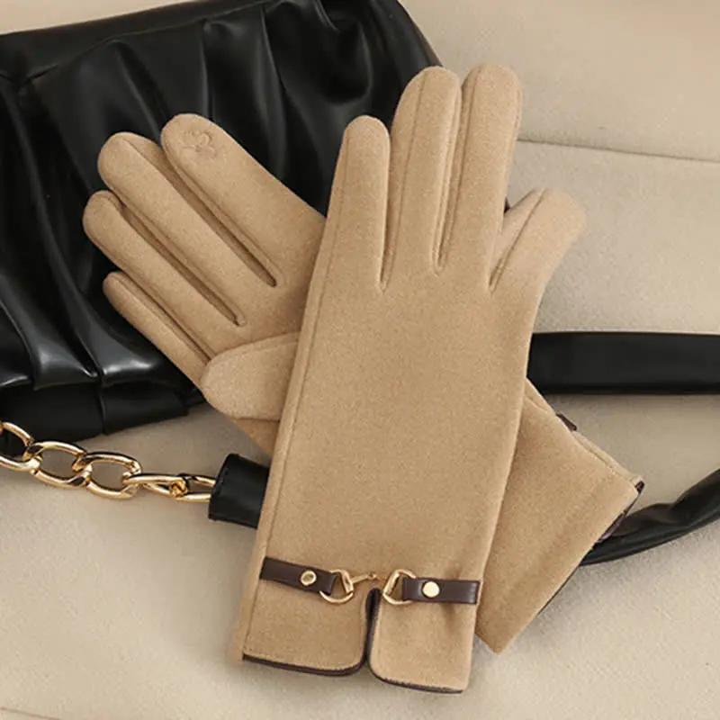 Olivia Buckle Windproof Gloves