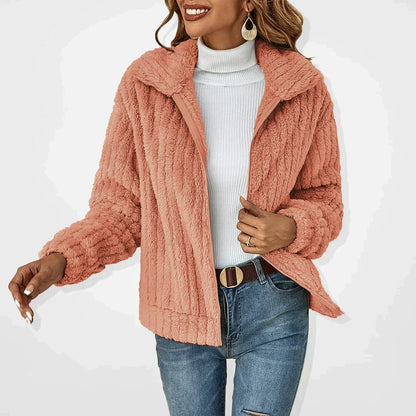 Relaxed-fit casual cardigan in soft neutral tones with a cozy drape and versatile everyday style