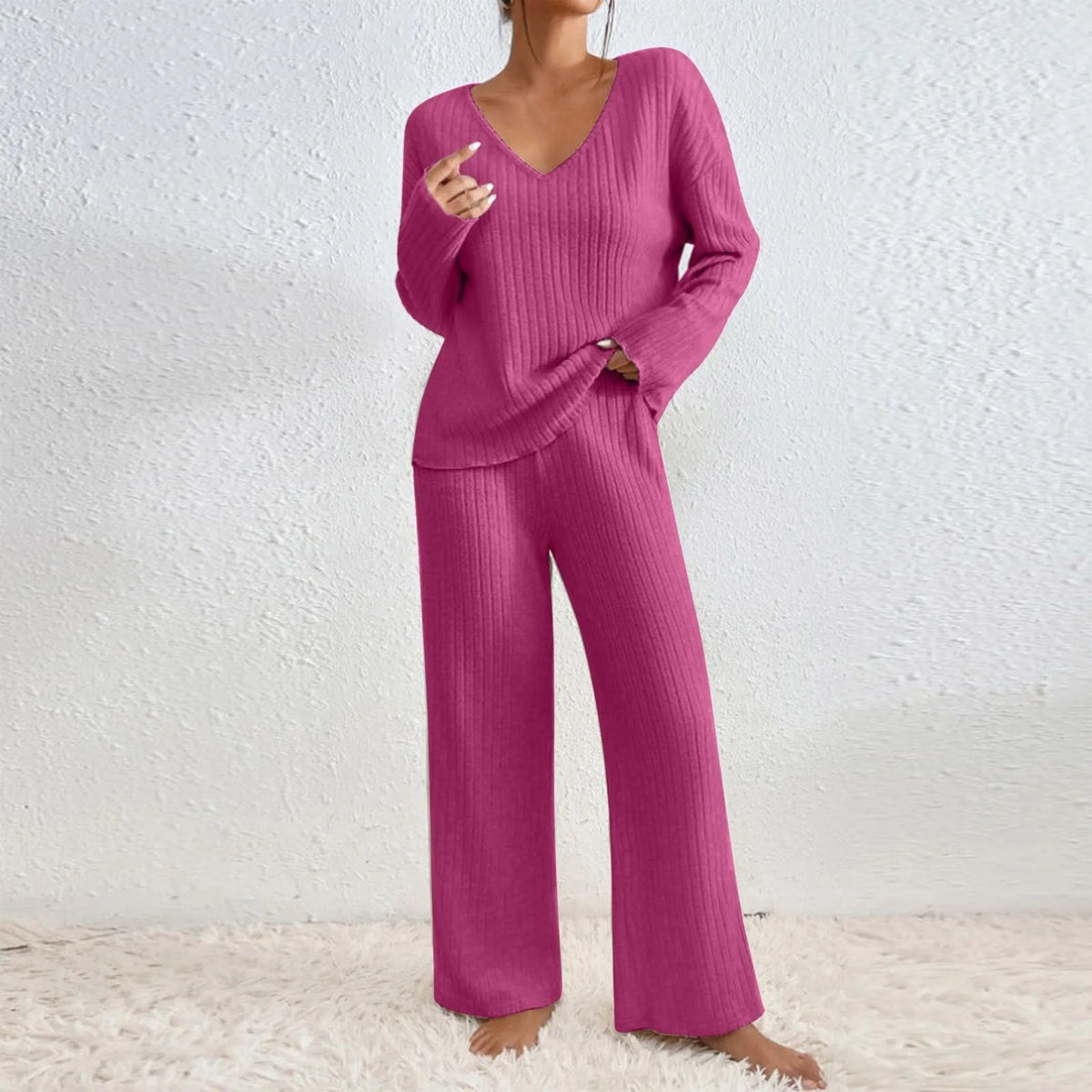 Ribbed knit 2-piece set in neutral tone, relaxed fit with V-neck sweater and matching trousers