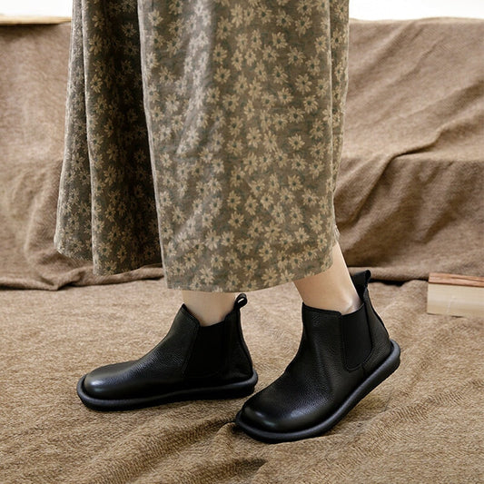Slip-On Boots – Effortless Comfort, Modern Simplicity