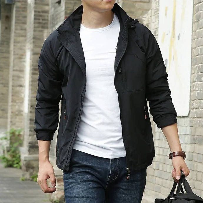 Men's lightweight utility jacket windproof water-resistant with zip pockets, versatile everyday layer